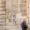 Grafs, pochoirs et affiches sur les murs de Paris