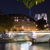 Affichage de JR sur l\'Île Saint-Louis à Paris dans le cadre de son projet