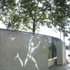 Mesnager et son bonhomme blanc sur les murs de Paris