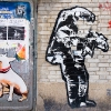 Grafs, pochoirs et affiches sur les murs de Paris