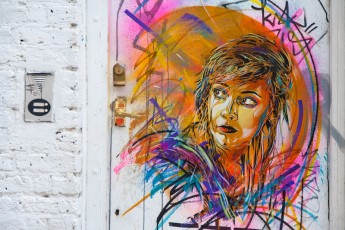 C215 - Londres - Bacon Street - Mars 2012