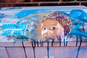 C215 - Londres - Princelet Street - Mars 2012