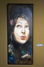 C215 - Au delà du street art. Exposition collective au Musée de la Poste du 28 novembre 2012 au 30 mars 2013. Sont représentés : C215, Banksy, Shepard Fairey, Invader, Dran, Ludo, L'Atlas, Rero, MissTic, Swoon et Vhils, mais aussi Jef Aérosol, Ernest Pignon-Ernest et Gérard Zlotykamien.