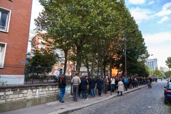 Quelques heures d'attente - La Tour Paris 13 - Septembre 2013