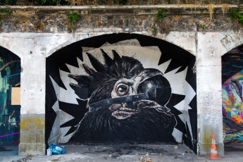 Monsieur Qui - credit photo © Lionel Belluteau-www.unoeilquitraine.fr - contact yoyo.bel@free.fr InSitu Art Festival, le nouvel évènement street art à Aubervilliers.