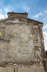 Vhils pour la Nuit Blanche du samedi 4 octobre 2014. Dans l'enceinte de l'Hôpital Necker - Paris 07è.