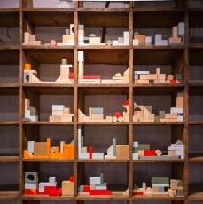 Exposition "Taking Shape" d'Augustine Kofie à la galerie OpenSpace, du 27 novembre au 13 décembre 2014