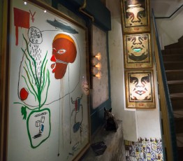 Basquiat et Shepard Fairey - Entrée du restaurant - Bibo - Hollywood Street - Hong Kong