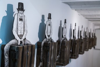 "Everyday Life Circus" exposition de Levalet à la galerie Openspace du 7 mai au 4 juin 2016