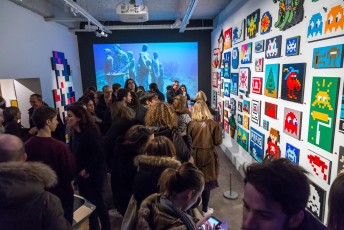 Vernissage le 25 janvier de "Hello my game is..." exposition d'Invader au Musée en herbe du 26 janvier au 3 septembre 2017