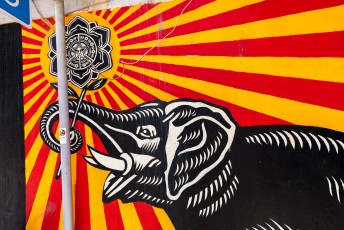 Shepard Fairey - Protect - Ki Ling Lane - Hong Kong - Mars 2018