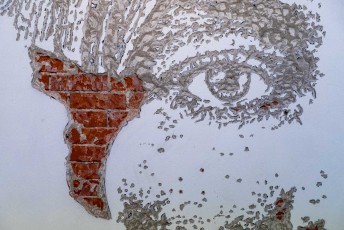 "Fragments urbains" exposition de Vhils à la galerie Magda Danysz du 19 mai au 29 juillet 2018