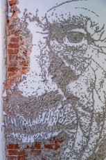 "Fragments urbains" exposition de Vhils à la galerie Magda Danysz du 19 mai au 29 juillet 2018