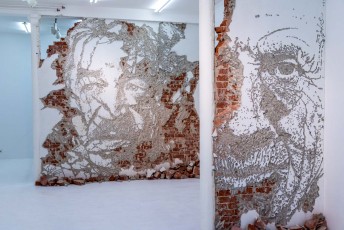 "Fragments urbains" exposition de Vhils à la galerie Magda Danysz du 19 mai au 29 juillet 2018