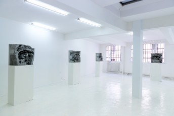 "Fragments urbains" exposition de Vhils à la galerie Magda Danysz du 19 mai au 29 juillet 2018