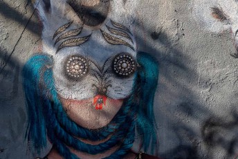 Miss Van - North Fairfax Avenue / Willoughby Avenue - Melrose - Los Angeles