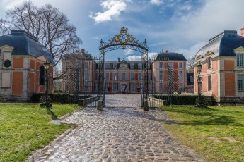 "Anomal" exposition de Quentin Garel au domaine de Chamarande (91) du 25 janvier au 29 mars 2020. Prolongations jusqu'au 14 juin 2020.