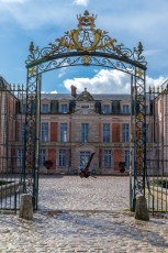 "Anomal" exposition de Quentin Garel au domaine de Chamarande (91) du 25 janvier au 29 mars 2020. Prolongations jusqu'au 14 juin 2020.