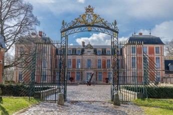 "Anomal" exposition de Quentin Garel au domaine de Chamarande (91) du 25 janvier au 29 mars 2020. Prolongations jusqu'au 14 juin 2020.