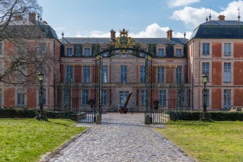 "Anomal" exposition de Quentin Garel au domaine de Chamarande (91) du 25 janvier au 29 mars 2020. Prolongations jusqu'au 14 juin 2020.