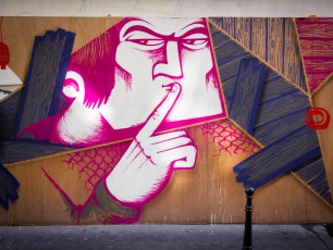 Hobz (TRBDSGN) et Rétrograffitism - Rue Saint-Roch 01er - Octobre 2014