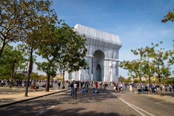 L'Arc de Triomphe Wrapped par Christo & Jeanne-Claude, du 14 septembre au 3 octobre 2021