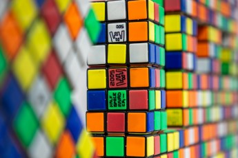 "Invader Rubikcubiste" exposition d'Invader au MIMA de Bruxelles du 24 juin 2022 au 8 janvier 2023