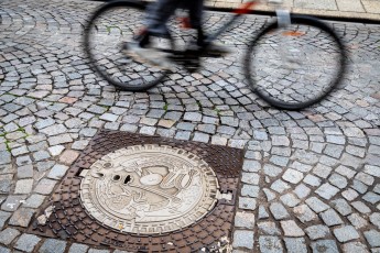 Alëxone - Plaque d'égout - Nancy - Septembre 2022