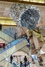 "Sangam" exposition de Subodh Gupta pour Le Bon Marché du 9 janvier au 19 février 2023