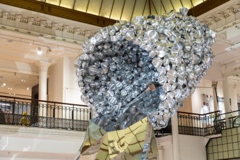 "Sangam" exposition de Subodh Gupta pour Le Bon Marché du 9 janvier au 19 février 2023