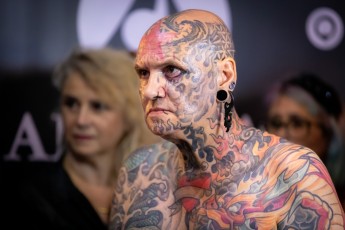 Fête pour les 25 ans du salon de tatouage Abraxas au Théatre du Renard le samedi 16 septembre 2023.