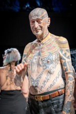 Fête pour les 25 ans du salon de tatouage Abraxas au Théatre du Renard le samedi 16 septembre 2023.