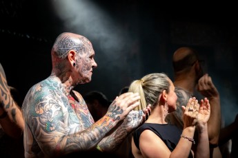 Fête pour les 25 ans du salon de tatouage Abraxas au Théatre du Renard le samedi 16 septembre 2023.