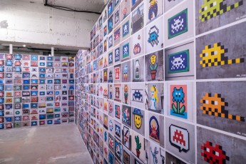 "Invader Space Station" exposition de Invader du 17 février au 5 mai 2024 dans les anciens locaux de Libération au 11 rue Béranger - Paris 3è