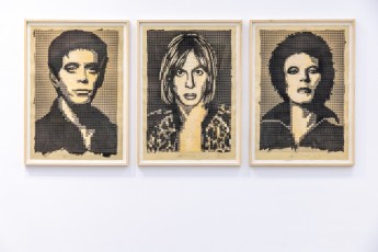 "Triple Trouble" exposition de Invader, Shepard Fairey et Damien Hirst à la Newport Street Gallery du 10 octobre 2025 au 29 mars 2026