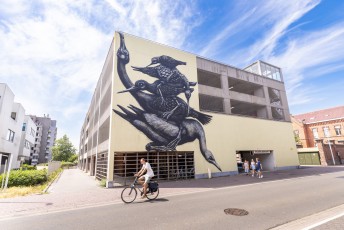 The Crystal Ship - Ostende. Roa