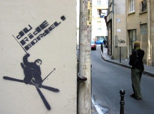 Du ride bordel ! - Rue Geoffroy l'Angevin 04è - Juin 2006