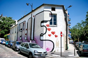 Mr A - Love Graffiti - rue Victor Galland 15è - Elle - Juin 2005