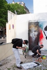 Sadhu - La première nuit du Street Art - Lundi 25 mai 2009.Sur le parvis de l'Eglise Saint-Sulpice 06è