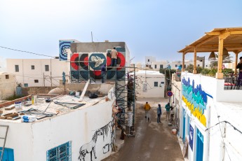 Shepard Fairey - Dove - Work in progress- Djerbahood - Erriadh - Djerba, Tunisie