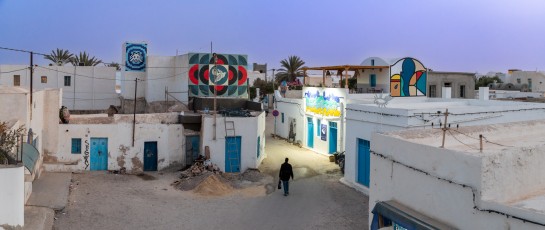 Shepard Fairey - Dove - Work in progress- Djerbahood - Erriadh - Djerba, Tunisie