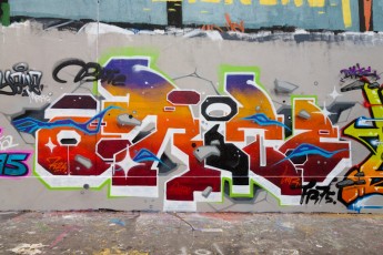 Dépot RATP - Obyte - Rue des Pyrénées 20è avec Yearz, Skey, 6Pack, Stack, Astro, Skule,Taer, Lisa, Obyte, Mornes et Malky - Novembre 2010