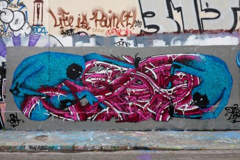 Dépot RATP - OnOff (Limo & Olson) - Rue des Maraîchers 20è - Novembre 2010