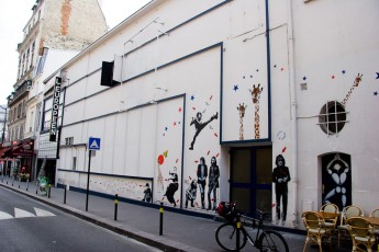 Jef Aérosol - Fresque sur les murs de l'Européen - Rue Biot 17è - Juillet 2007