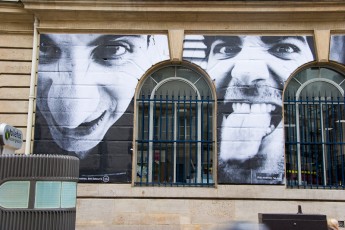 JR - Face to Face - Rue de Rivoli 04è, derrière l'hôtel de ville. - Novembre 2007