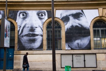 JR - Face to Face - Rue de Rivoli 04è, derrière l'hôtel de ville. - Novembre 2007