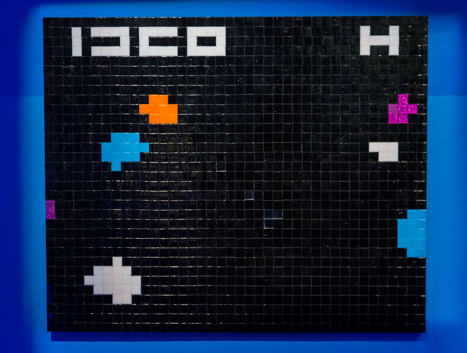 Hello, my game is… Invader au Musée en herbe – Un oeil qui traîne…