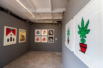 "Invader Space Station" exposition de Invader du 17 février au 5 mai 2024 dans les anciens locaux de Libération au 11 rue Béranger - Paris 3è