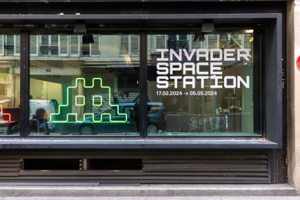 "Invader Space Station" exposition de Invader du 17 février au 5 mai 2024 dans les anciens locaux de Libération au 11 rue Béranger - Paris 3è