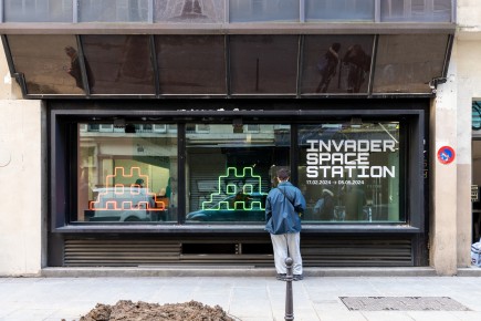 "Invader Space Station" exposition de Invader du 17 février au 5 mai 2024 dans les anciens locaux de Libération au 11 rue Béranger - Paris 3è